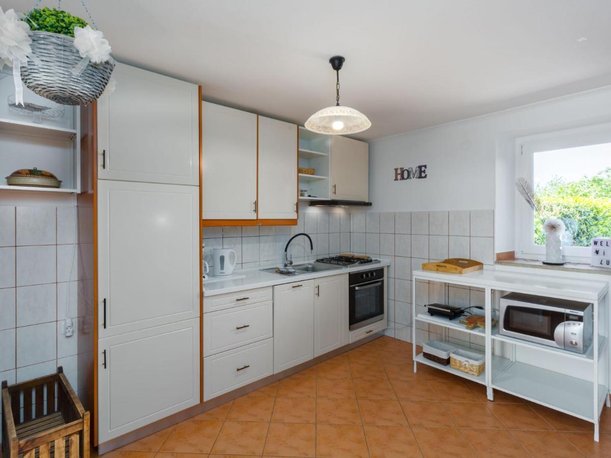 Holiday Home Villa Lucky By Interhome Brtonigla Extérieur photo
