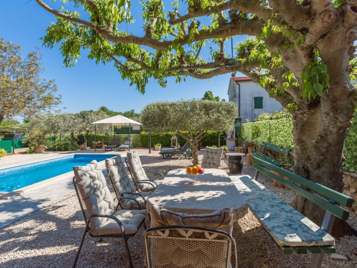 Holiday Home Villa Lucky By Interhome Brtonigla Extérieur photo