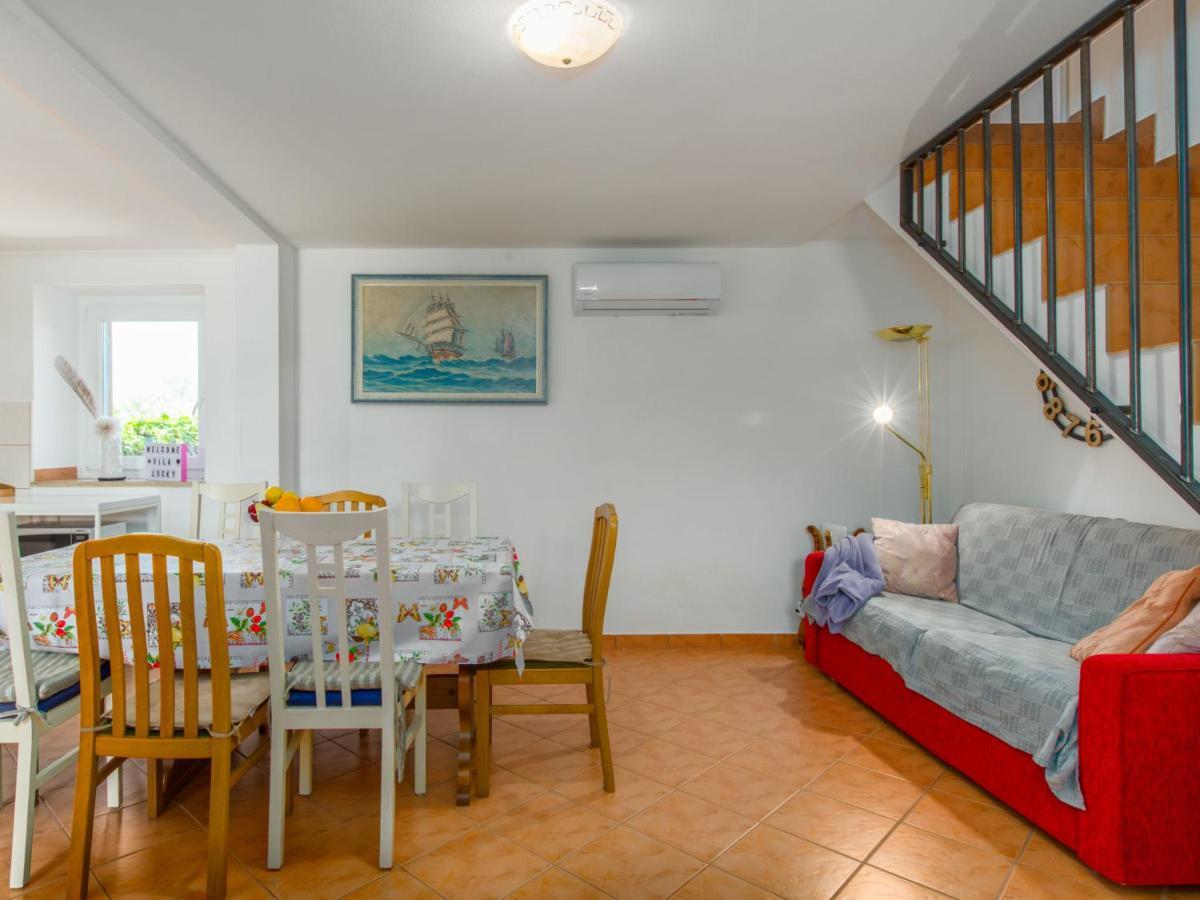 Holiday Home Villa Lucky By Interhome Brtonigla Extérieur photo