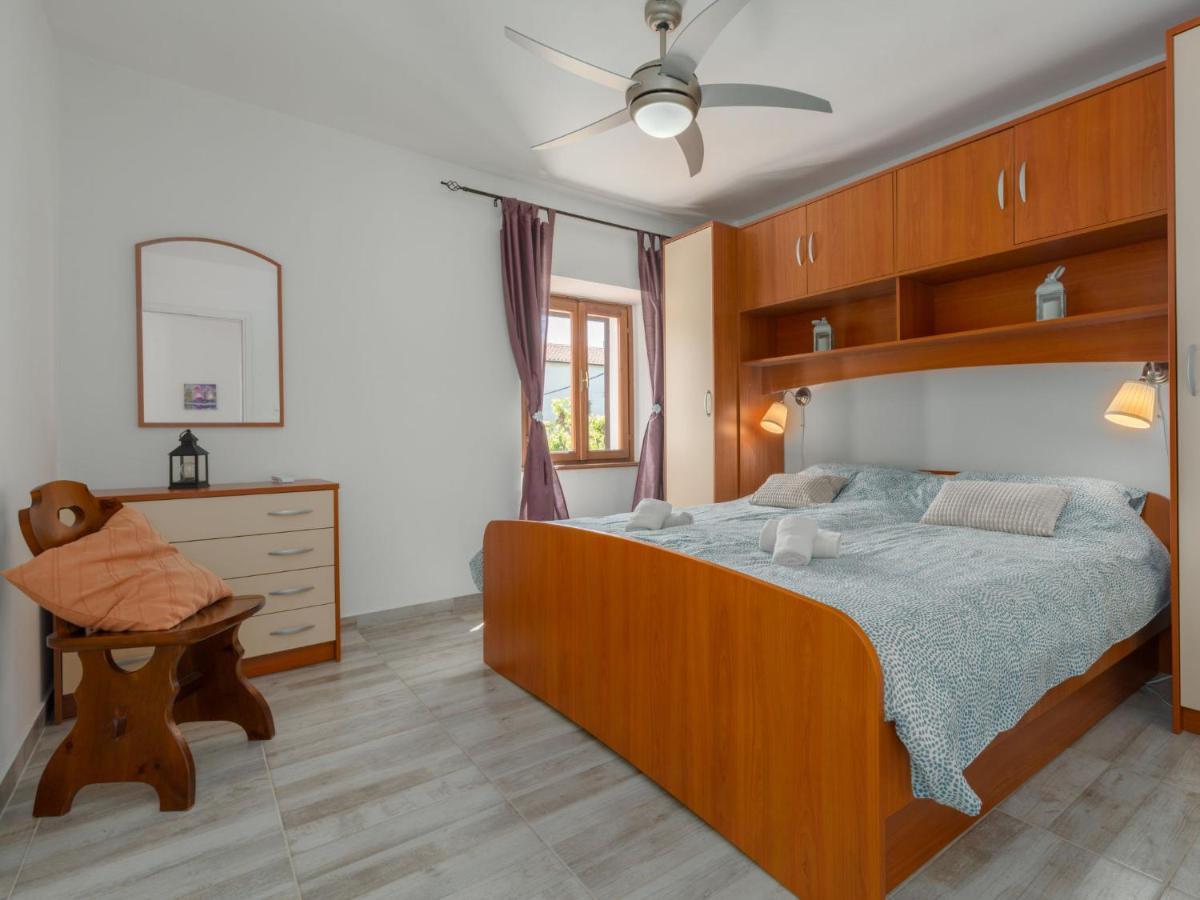 Holiday Home Villa Lucky By Interhome Brtonigla Extérieur photo